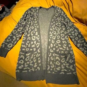 Torrid gray cheetah print cardigan